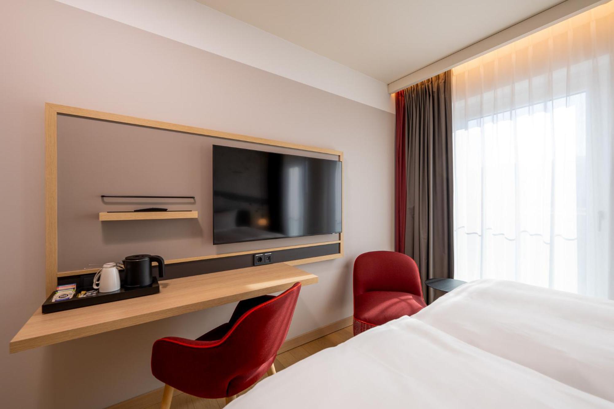 Intercityhotel Heidelberg Exterior photo