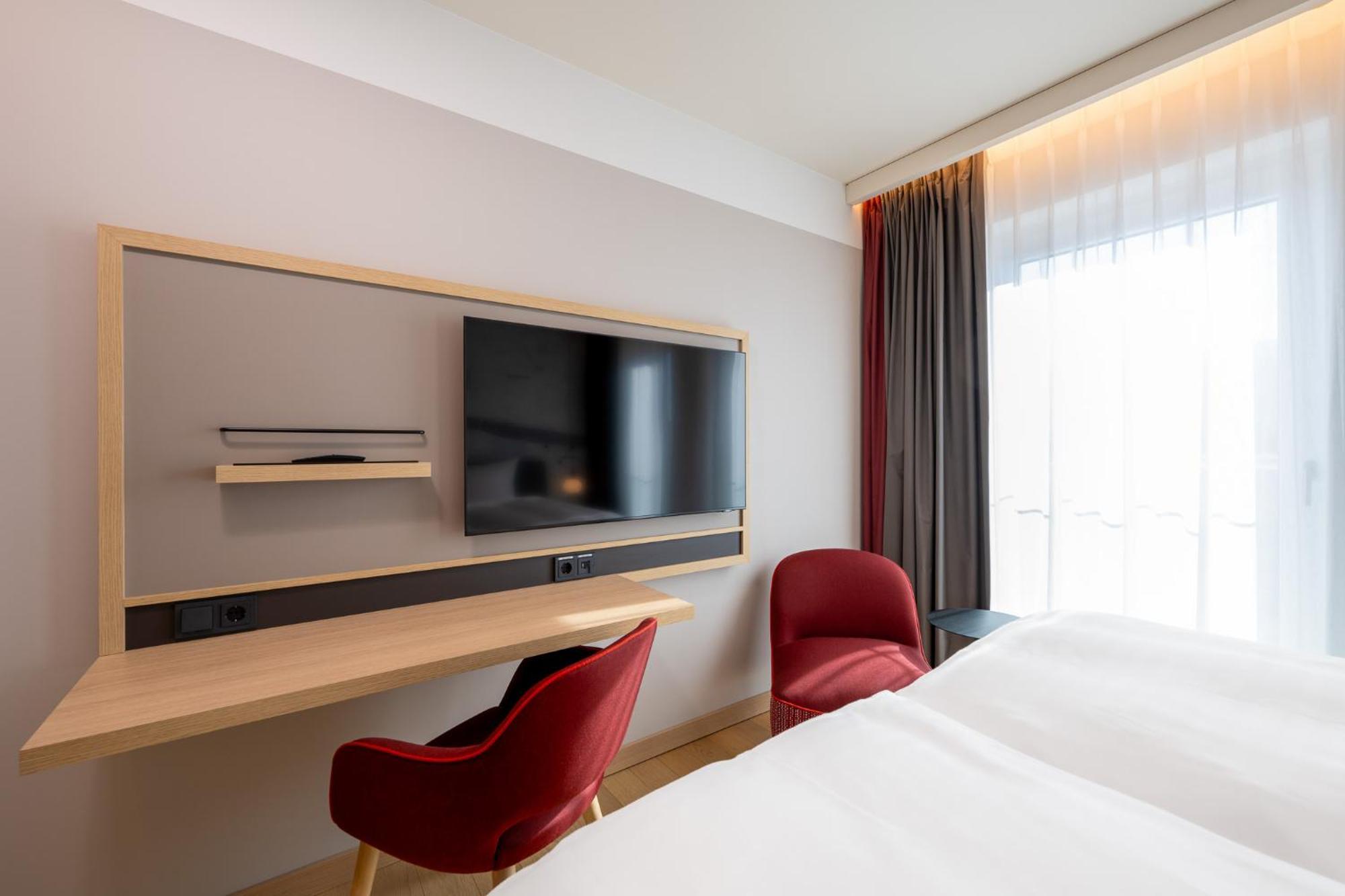 Intercityhotel Heidelberg Exterior photo